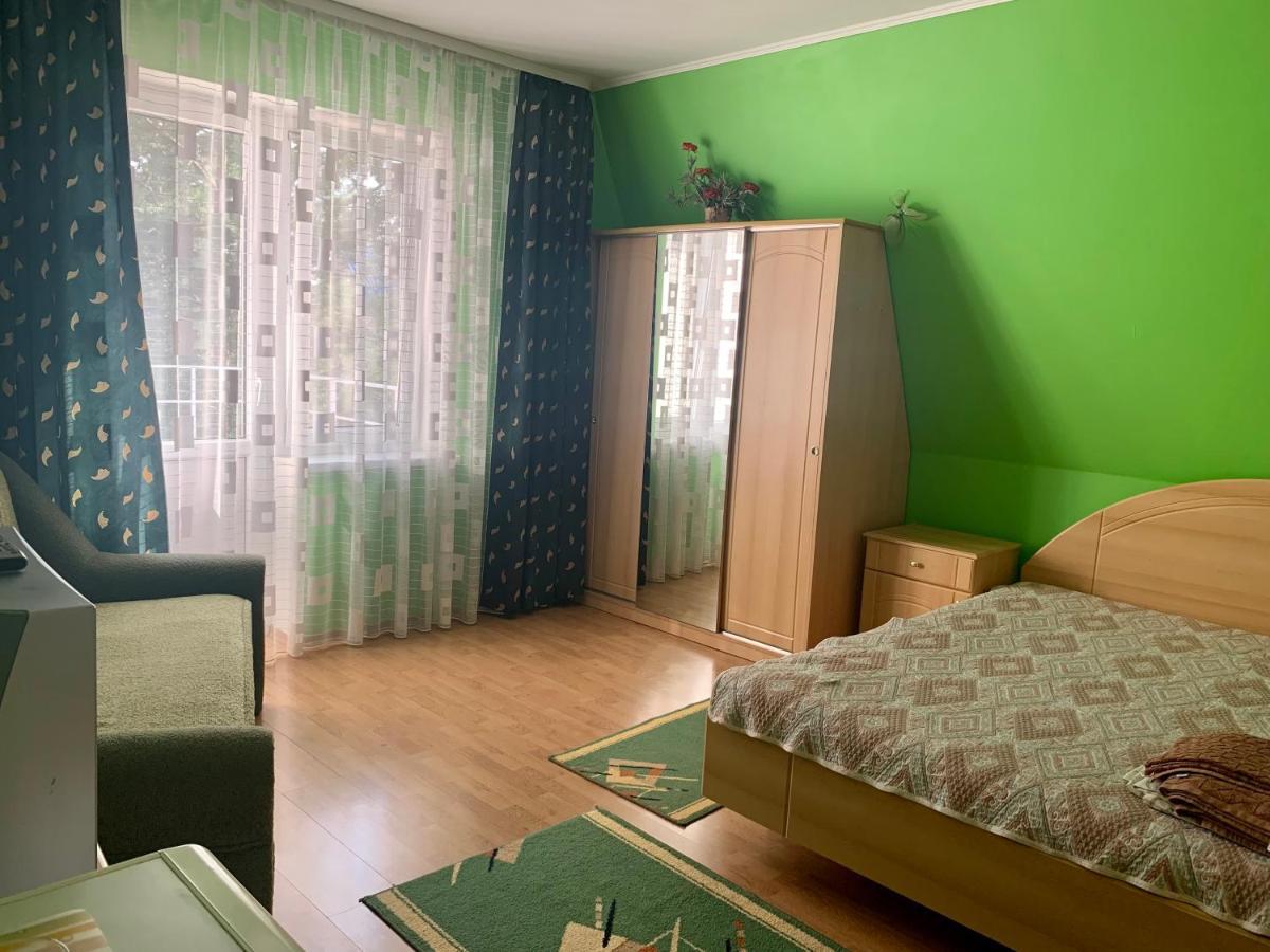 Комфортабельный Коттедж Bed & Breakfast Svityaz' Exterior photo